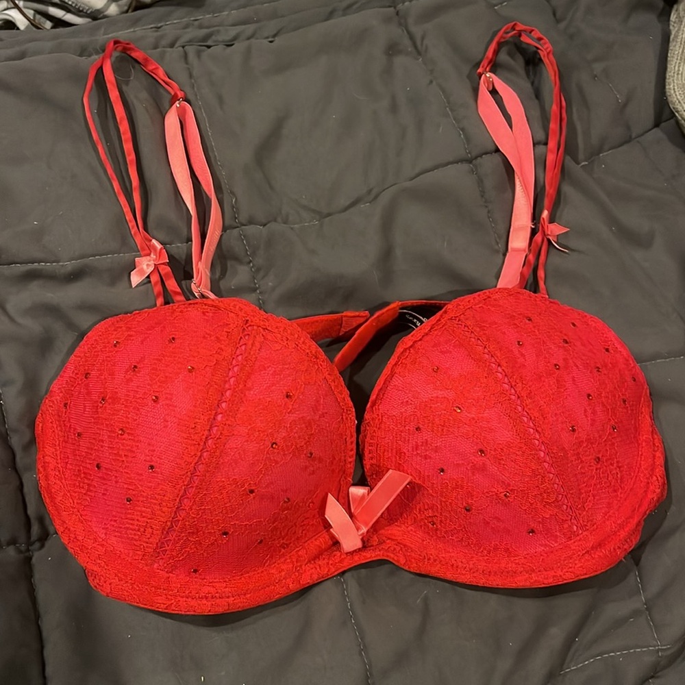 Victoria's Secret Sexy Little Things Bra